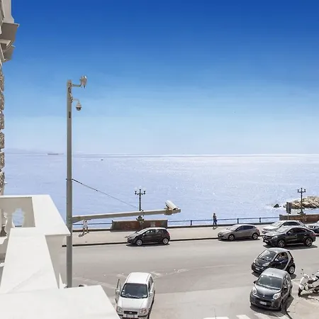 Casa San Carlo Neapol