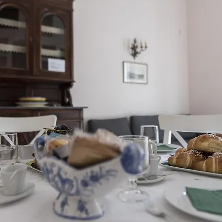 Casa San Carlo * Neapol